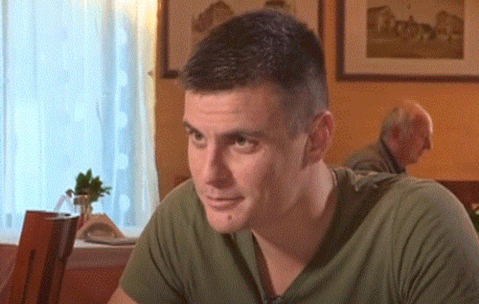 VUK KOSTIĆ NEPREPOZNATLJIV: Glumac napravio DRASTIČNU PROMENU, evo kako sada izgleda! (FOTO) 

